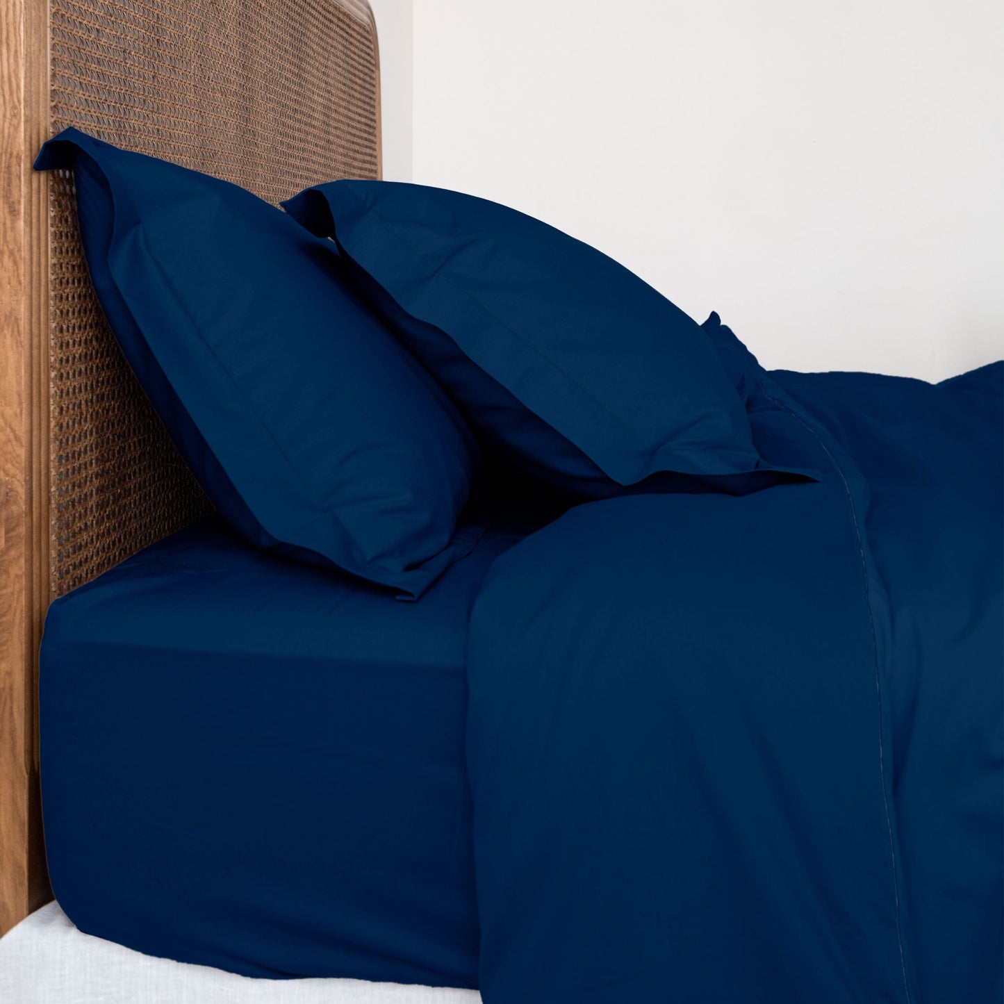 Twill Elegance Duvet Cover Set – Dark Collection