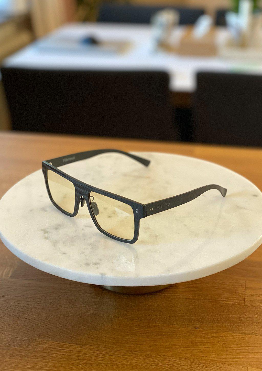 Fibrous Smart Glasses - Carbon Fiber Series