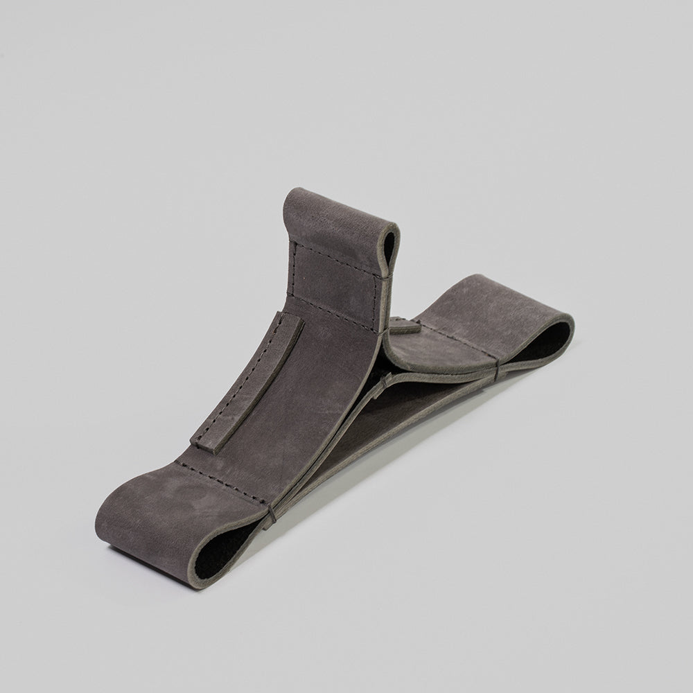 GeoStand – Leather Edition for AirPods Max (Black)